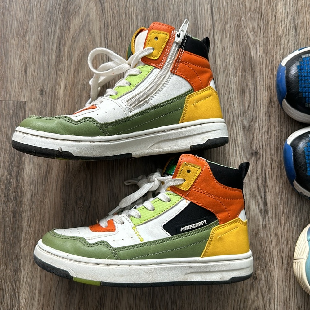 3 Sneakers